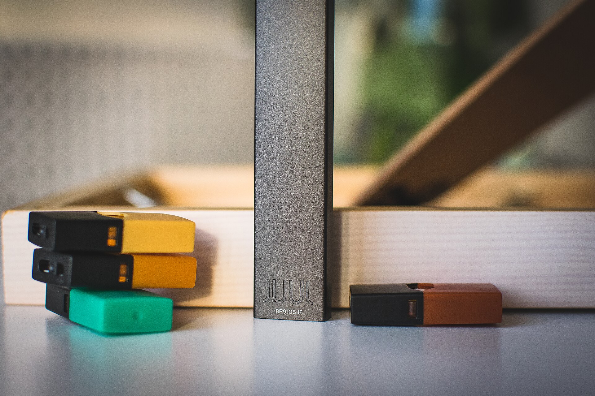 ECIGDEN devices in multiple colors